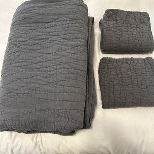 Belgian Flax Linen Handcrafted King Quilt/Pillow Shams